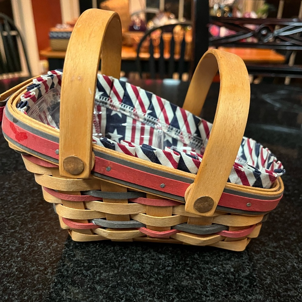 Longaberger All American Collection 1996 Summertime with liner and protector